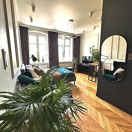 Apartament Grafitowy Apartment Poznan Ngoại thất bức ảnh