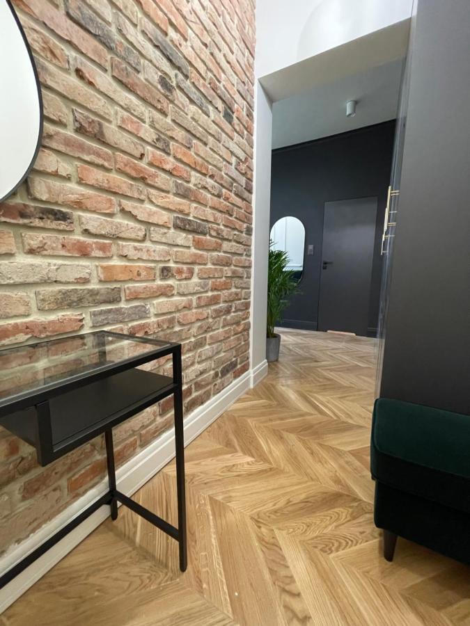 Apartament Grafitowy Apartment Poznan Ngoại thất bức ảnh