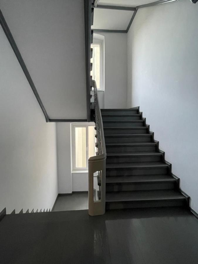 Apartament Grafitowy Apartment Poznan Ngoại thất bức ảnh