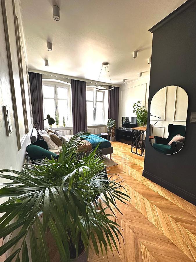 Apartament Grafitowy Apartment Poznan Ngoại thất bức ảnh